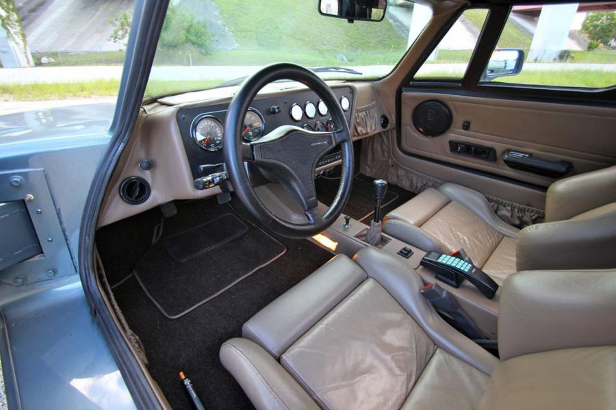 Интерьер Mosler Consulier Targa 1990 года  (фото 24 из 52)